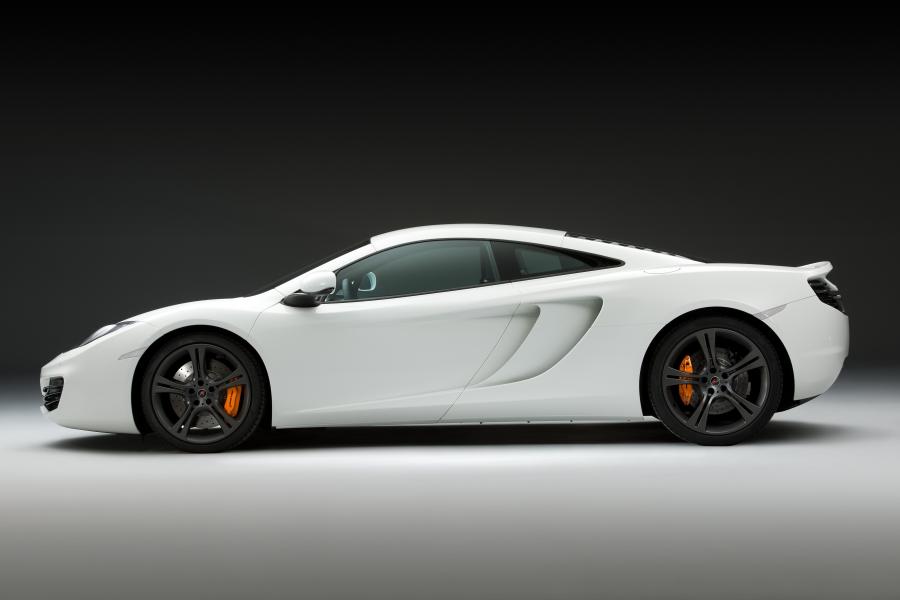  McLaren MP4-12C White Edition 2011 года  (фото 24 из 26)